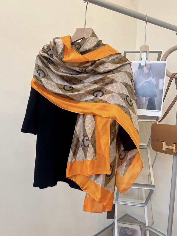 Gucci silk scarf 90-180cm E15 (4)